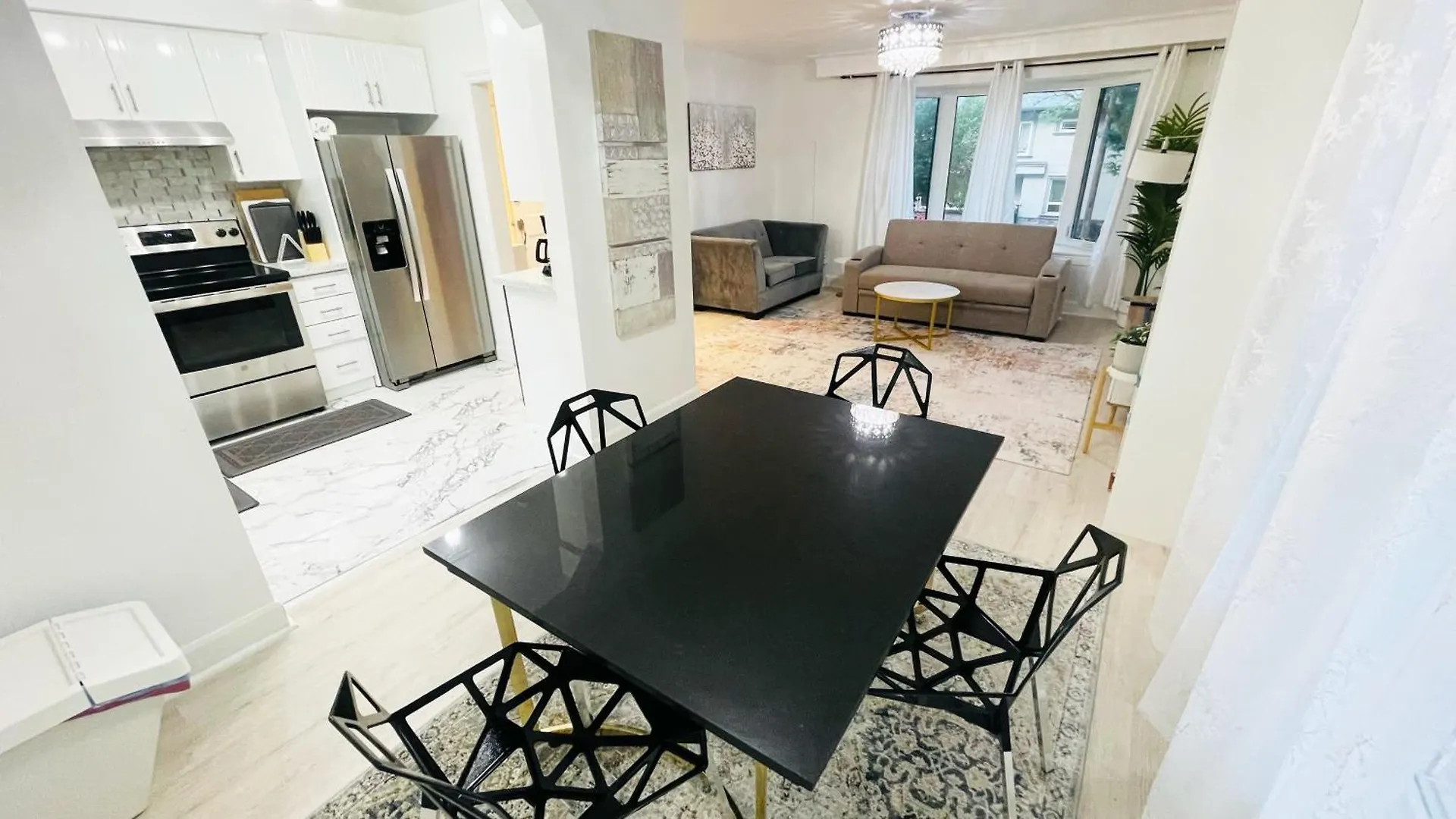 Home Near Toronto Pearson Airport 0*,  Canada